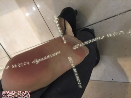 原味丝袜|袜类,臭短丝袜,致命臭(此活动MM随机,不能指定)——2017年10月初旬顾客订购致命臭活动MM(【10.1赠送活动马上要结束了,请尽快预定】珠宝妹妹-肉丝)现收足底实拍,不可选择MM,免费附带无水印