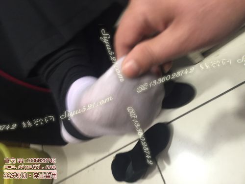 原味丝袜|袜类,臭棉袜,致命臭(此活动MM随机,不能指定)——2017年11月初、中旬顾客订购致命臭活动MM(化妆33妹妹-恶臭棉袜)现收足底实拍,不可选择MM,免费附带无水印高清收购足底