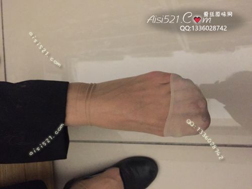 原味丝袜|袜类,臭短丝袜,致命臭(此活动MM随机,不能指定)——2017年11月下旬顾客订购致命臭活动MM(导购23妹妹-酸臭闲置肉丝)现收足底实拍,不可选
