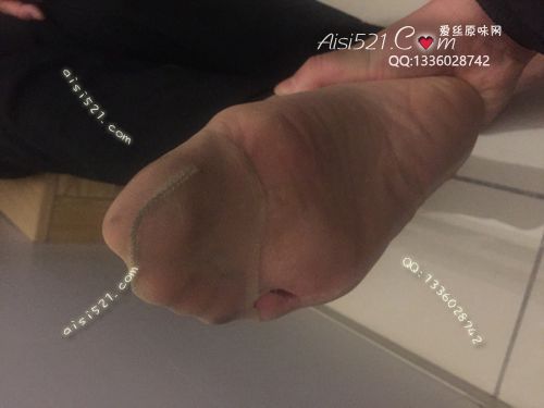 原味丝袜|袜类,臭短丝袜,致命臭(此活动MM随机,不能指定)——2017年12月下旬顾客订购致命臭活动MM(导购新妹妹妹妹-26脚汗沁润的酸臭肉丝)现收足底实拍,不可选