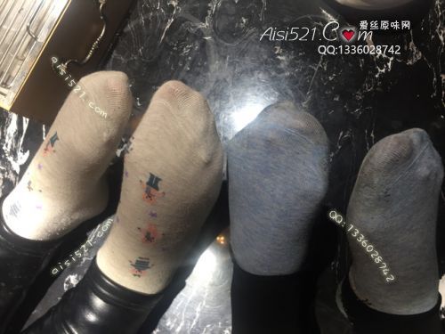 原味丝袜|袜类,臭棉袜,致命臭(此活动MM随机,不能指定)——2018年1月初旬顾客订购致命臭活动MM(烤肉06妹妹-棉袜)现收足底实拍,不可选