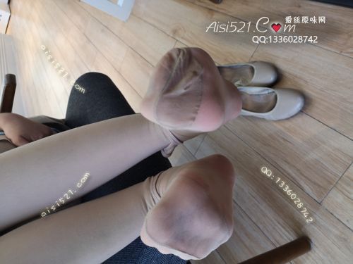 原味丝袜|袜类,臭连裤袜,致命臭(此活动MM随机,不能指定)——2018年7下旬顾客订购致命臭活动MM(品牌甜点店妹妹-肉丝)现收足底实拍