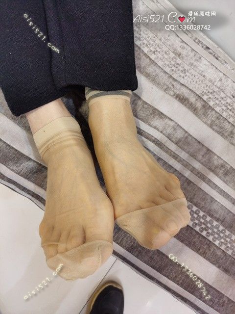 原味丝袜|袜类,臭短丝袜,爱丽丝(此活动可指定MM,但袜类随机)——2023年12月份顾客预订导购熟女03肉色短丝