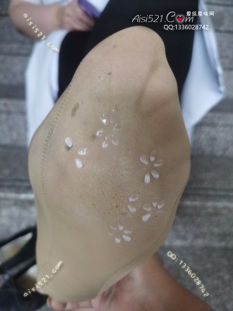 原味丝袜|袜类,臭船袜,爱丽丝(此活动可指定MM,但袜类随机)——2024年08月份顾客预订珠宝02恶臭级别船袜