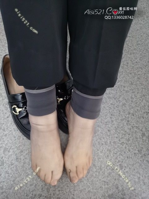 原味丝袜|袜类,臭短丝袜,爱丽丝(此活动可指定MM,但袜类随机)——2024年09月份顾客预订导购09足尖透明灰丝