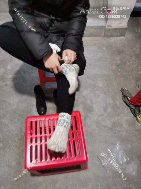 原味丝袜|袜类,臭短丝袜,爱丽丝(此活动可指定MM,但袜类随机)——2024年12月份顾客预订奢04性感恶臭级别蕾丝短袜