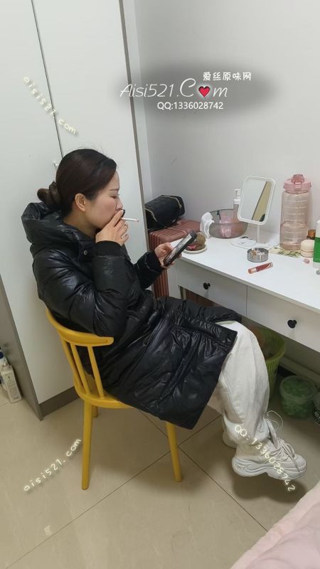 原味丝袜|袜类,臭棉袜,酸臭白棉袜，用我的酸汗脚穿三天味道迷人
