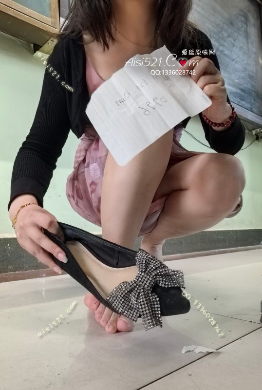 原味女鞋|鞋类,休闲平底,上班通勤穿的工作鞋，光脚穿的，汗脚！好多汗好多脚泥！请回去当饭盒吧！！