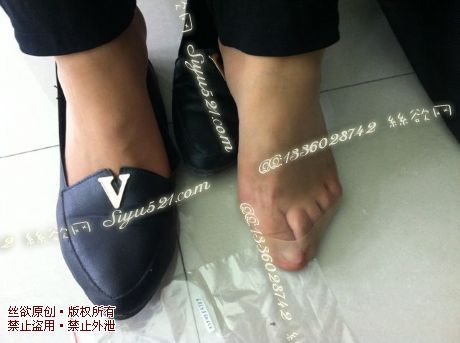 原味丝袜|袜类,臭短丝袜,致命臭(此活动MM随机,不能指定)——2014-9月下旬顾客订购致命臭活动MM(肉丝短袜)现收足底实拍,不可选择MM,免费附带无水印高清收购足底实拍图。