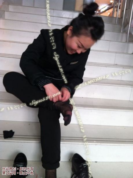 原味丝袜|袜类,臭短丝袜,致命臭(此活动MM随机,不能指定)——2014-10月中旬顾客订购致命臭活动MM(黑丝短袜)现收足底实拍,不可选择MM,免费附带无水印高清收购足底实拍图。