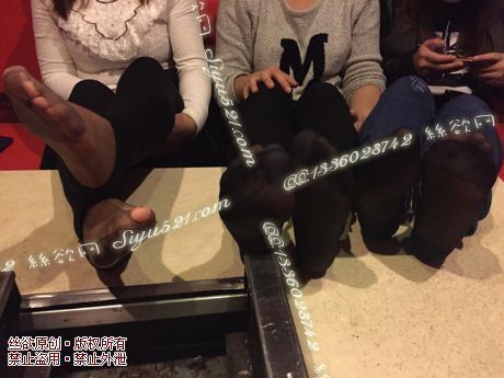 原味丝袜|袜类,臭短丝袜,群丝荟萃(此活动可指定MM,但袜类随机)——2015-11月初旬顾客订购(烤肉店三妹妹-恶臭短丝)收购现脱实拍打包图,此活动免费拍摄打包图