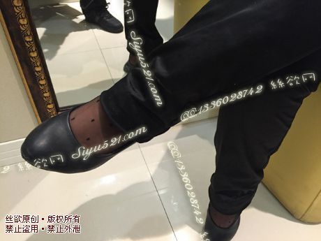 原味丝袜|袜类,臭短丝袜,致命臭(此活动MM随机,不能指定)——2015年12月下旬顾客订购致命臭活动MM(黑丝)现收足底实拍,不可选择MM,免费附带无水印高清收购足底实拍图。
