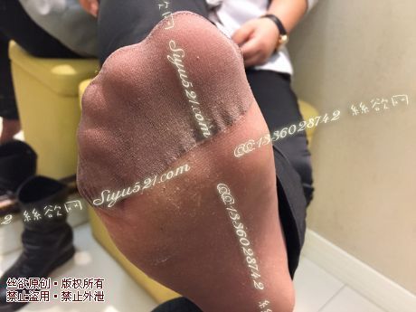 原味丝袜|袜类,臭短丝袜,爱丽丝(本土的BYD)——2015年12月下旬顾客订购服装导购04妹妹工作丝袜(特选-服装导购04妹妹-黑丝),此活动免费拍摄打包图