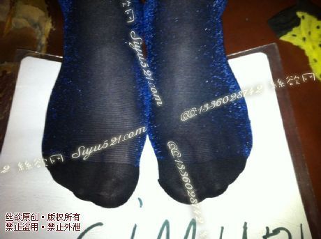 原味丝袜|袜类,臭短丝袜,致命臭(此活动MM随机,不能指定)——2013-4-2日实拍顾客订购的2双短丝,汗脚妹超重口味(珠光丝),不可选择MM,免费附带无水印高清收购足底实拍图。
