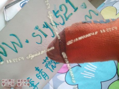 原味丝袜|袜类,臭棉袜,把女主的臭棉袜叼过来吞了哦,死贱G