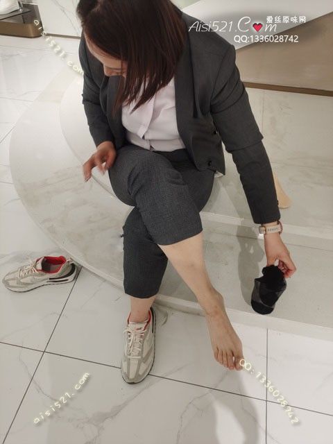 原味丝袜|袜类,臭短丝袜,爱丽丝(此活动可指定MM,但袜类随机)——2025年10月份顾客预订品牌导购07黑丝