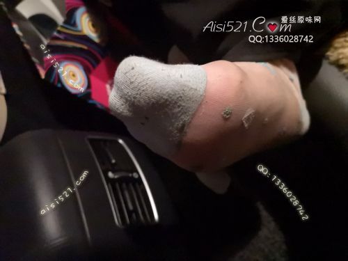 原味丝袜|袜类,臭短丝袜,致命臭(此活动MM随机,不能指定)——2019年1月下旬顾客订购(导购熟女-卡通丝)现收足底实拍