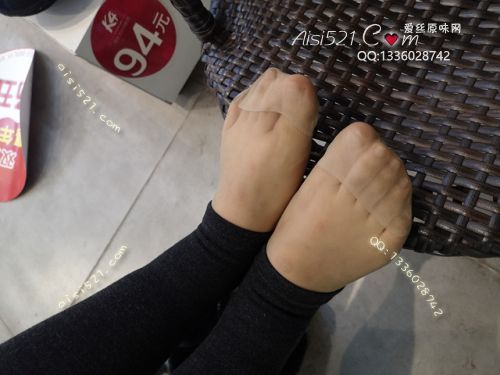 原味丝袜|袜类,臭短丝袜,致命臭(此活动MM随机,不能指定)——2019年12月份顾客订购(奢店02肉丝)现收足底实拍