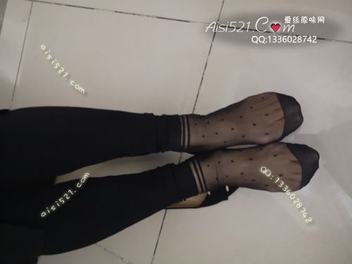 原味丝袜|袜类,臭短丝袜,致命臭(此活动MM随机,不能指定)——2020年4月份顾客订购(导购熟女黑丝)现收足底实拍