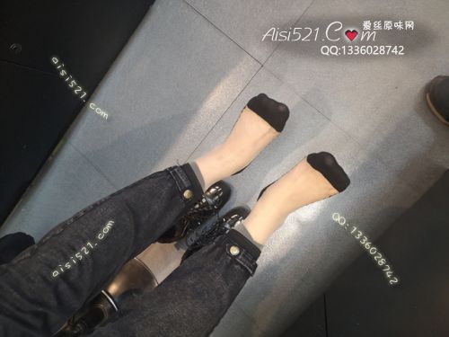 原味丝袜|袜类,臭短丝袜,致命臭(此活动MM随机,不能指定)——2020年4月份顾客订购(导购卡通丝02)现收足底实拍
