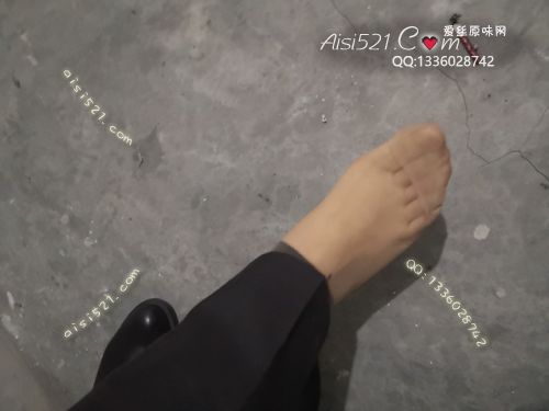 原味丝袜|袜类,臭短丝袜,致命臭(此活动MM随机,不能指定)——2020年5月份顾客订购(珠宝02肉丝)现收足底实拍