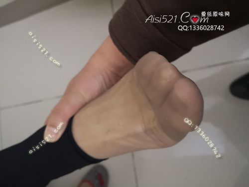 原味丝袜|袜类,臭短丝袜,致命臭(此活动MM随机,不能指定)——2020年5月份顾客订购(奢店店长咖啡丝)现收足底实拍