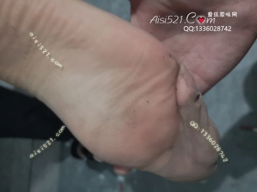 原味丝袜|袜类,臭短丝袜,致命臭(此活动MM随机,不能指定)——2020年5月份顾客订购(珠宝02咖啡丝)现收足底实拍