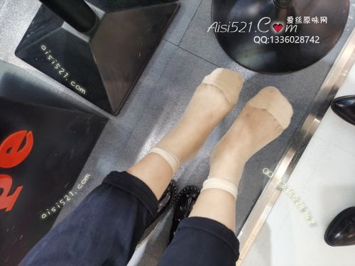 原味丝袜|袜类,臭短丝袜,致命臭(此活动MM随机,不能指定)——2020年10月份【买2增1活动期间】顾客订购(导购棉底肉丝)现收足底实拍