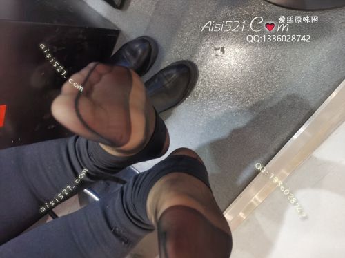 原味丝袜|袜类,臭短丝袜,致命臭(此活动MM随机,不能指定)——2020年10月份【买2增1活动期间】顾客订购(奢店04黑丝)现收足底实拍